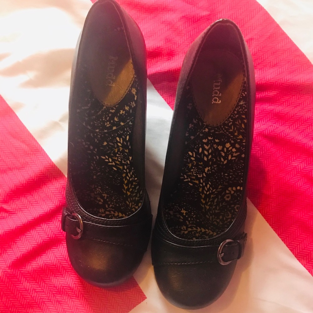 Mudd Black Heels Size 7